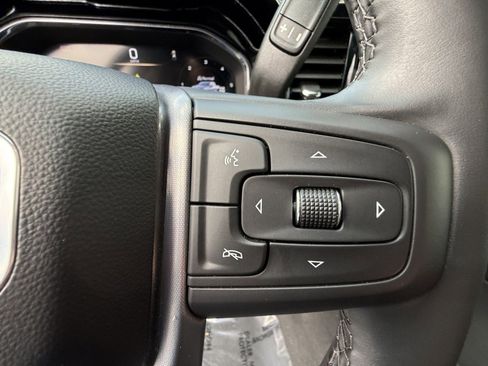 Certified 2025 GMC Sierra 1500 SLT image 24