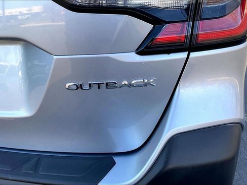 Used 2021 Subaru Outback Premium w/ Popular Package #1 image 9