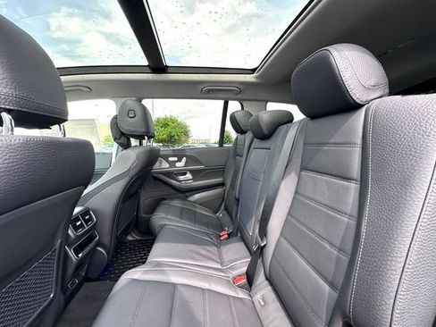 New 2026 Mercedes-Benz GLS 450 4MATIC image 35