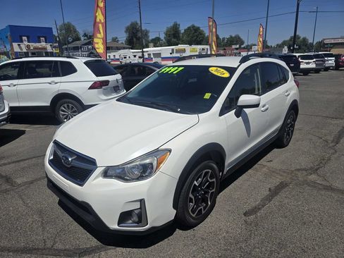 Used 2016 Subaru Crosstrek 2.0i Premium AWD/4WD image 2