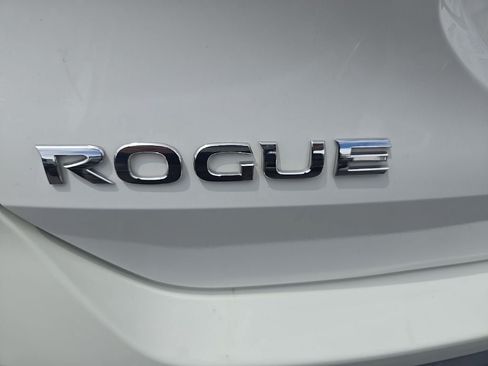 Used 2020 Nissan Rogue S AWD/4WD image 40