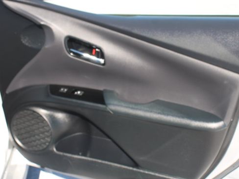 Used 2018 Toyota Prius Prime Premium FWD image 19
