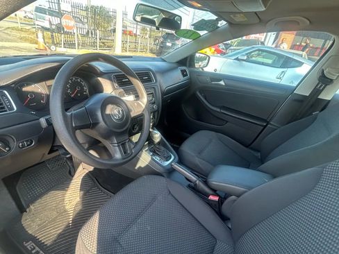 Used 2013 Volkswagen Jetta S image 8