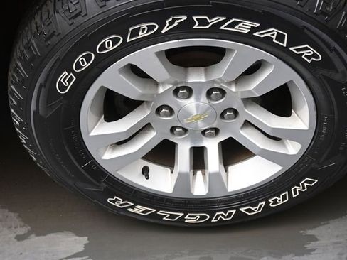 Used 2017 Chevrolet Silverado 1500 LT w/ All Star Edition image 28