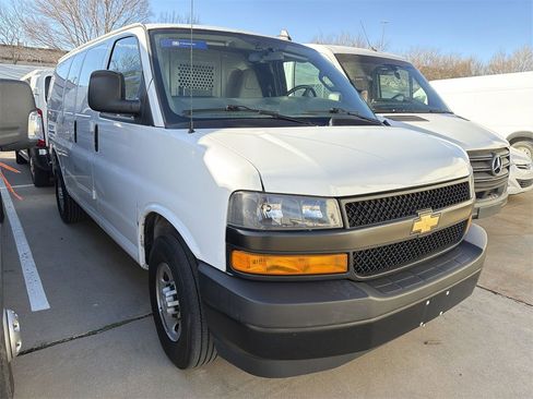 Used 2023 Chevrolet Express 2500 w/ Driver Convenience Package image 2