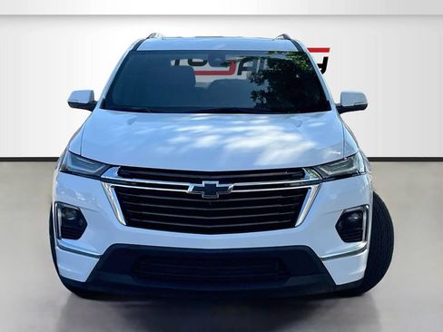 Used 2023 Chevrolet Traverse High Country AWD/4WD image 2