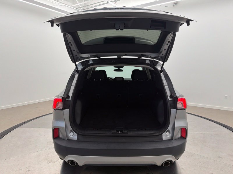 Used 2022 Ford Escape SE AWD/4WD image 9