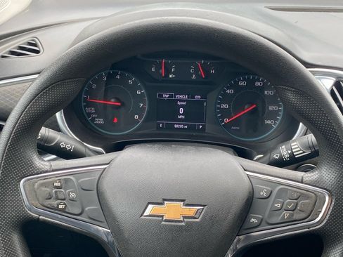 Used 2020 Chevrolet Malibu LT FWD image 16
