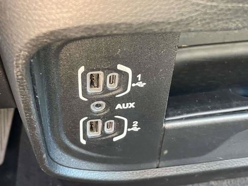 Used 2024 RAM 2500 Big Horn AWD/4WD image 19