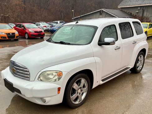 Used 2009 Chevrolet HHR LT w/ LT Preferred Equipment Group image 6