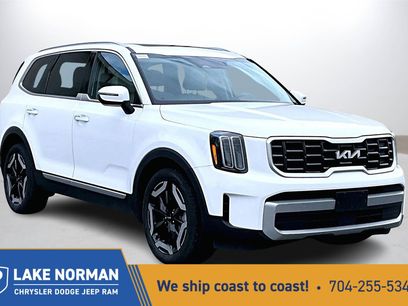 Used 2023 Kia Telluride S w/ S Sunroof Package