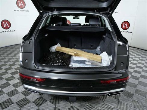Used 2024 Audi Q5 2.0T Premium Plus w/ Premium Plus Package image 10