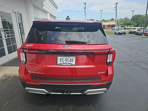 Used 2025 Ford Explorer Platinum AWD/4WD image 5