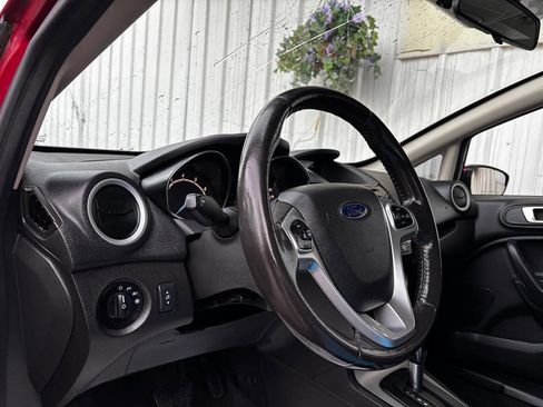 Used 2016 Ford Fiesta SE image 17