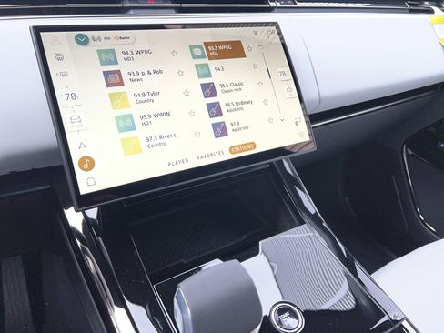 New 2026 Land Rover Range Rover Sport SE image 10