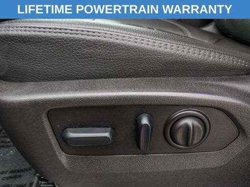 Used 2023 GMC Sierra 3500 Denali AWD/4WD image 19