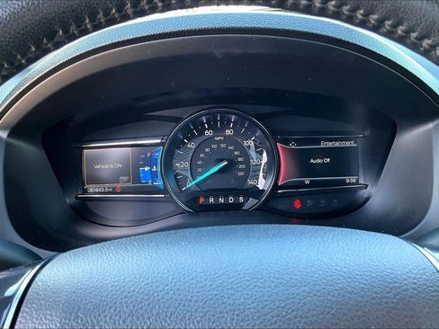 Used 2018 Ford Explorer Limited w/ Equipment Group 301A AWD/4WD image 13