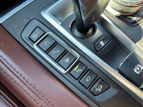 Used 2018 BMW X6 M Sport Utility 4D image 39