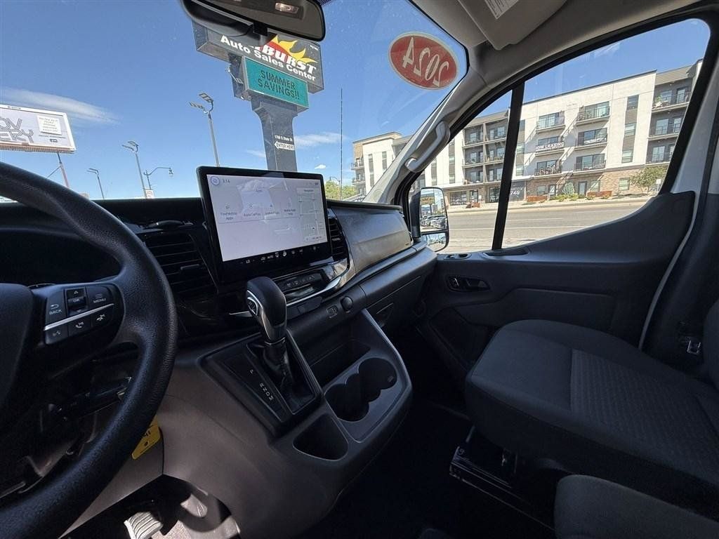 Used 2024 Ford Transit 350 XLT RWD image 13