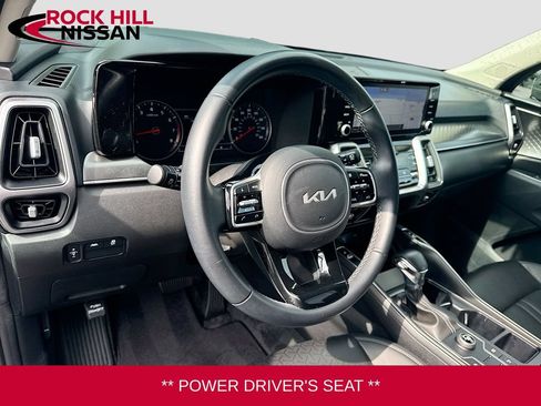 Used 2022 Kia Sorento S FWD image 9