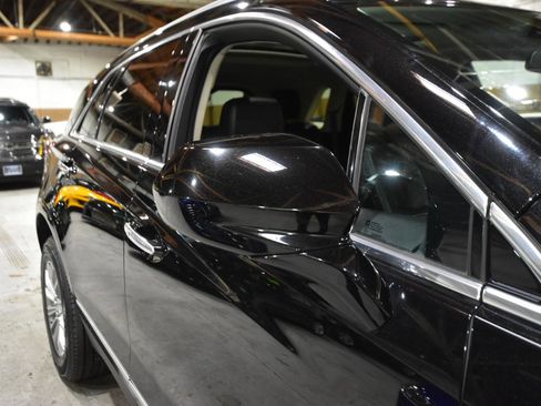 Used 2017 Cadillac XT5 Luxury w/ Driver Awareness Package image 55