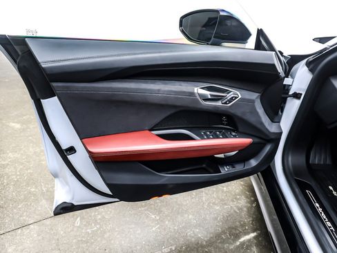 Used 2024 Audi RS e-tron GT image 22