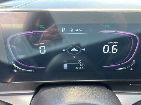 Used 2023 Kia Sportage EX image 61