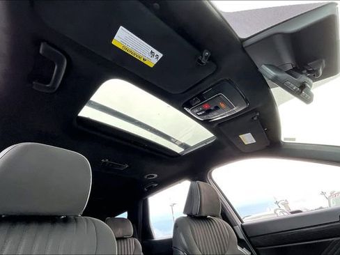Used 2024 Hyundai Palisade Calligraphy image 22