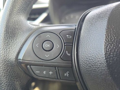 Certified 2025 Toyota Corolla LE image 31