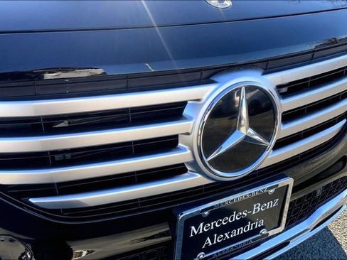 Used 2025 Mercedes-Benz GLB 250 4MATIC image 27