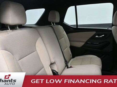 Used 2022 Chevrolet Traverse LS AWD/4WD image 14