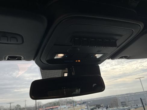 Used 2024 Ford Bronco Badlands image 22