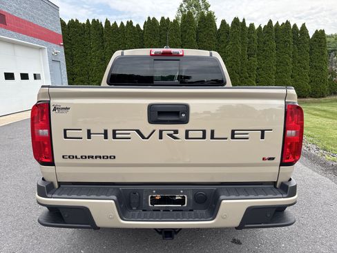 Used 2022 Chevrolet Colorado Z71 AWD/4WD image 4