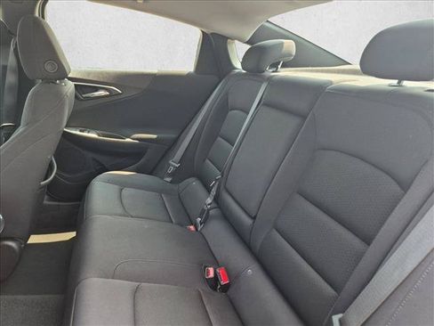 Used 2025 Chevrolet Malibu LT FWD image 19