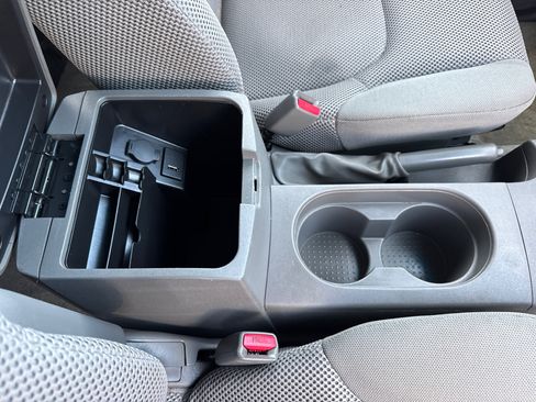 Used 2014 Nissan Frontier SV w/ SV Value Truck Package image 18