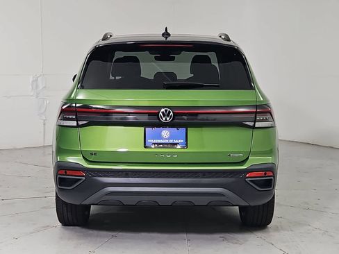 New 2026 Volkswagen Taos SE AWD/4WD image 5