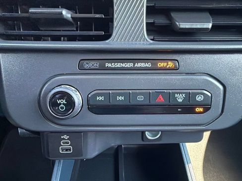 Used 2026 Ford Maverick XL AWD/4WD image 24