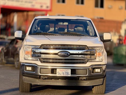 Used 2018 Ford F150 Lariat w/ Equipment Group 501A Mid AWD/4WD image 4