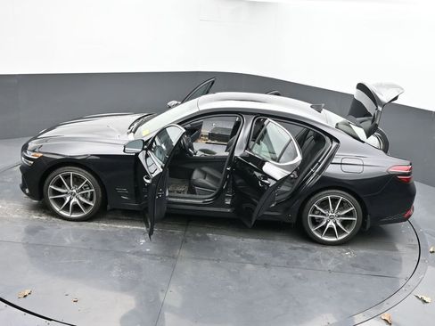 Used 2023 Genesis G70 2.0T image 71