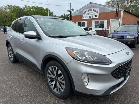 Used 2020 Ford Escape Titanium AWD/4WD image 3
