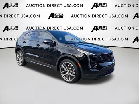 Used 2023 Cadillac XT4 Sport image 2