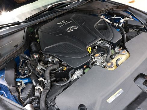 Used 2019 INFINITI Q60 Red Sport 400 w/ Cargo Package RWD image 58