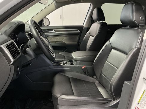 Used 2023 Volkswagen Atlas SE AWD/4WD image 14