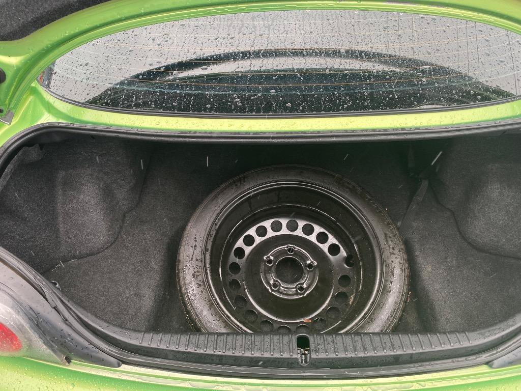 Used 2004 MAZDA RX-8 w/ AT Touring Pkg RWD image 18