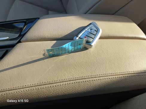 Used 2011 BMW 535i xDrive Sedan image 9