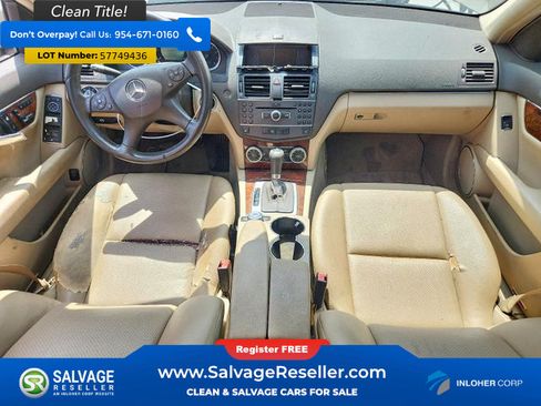 Used 2011 Mercedes-Benz C 300 4MATIC Sedan image 11