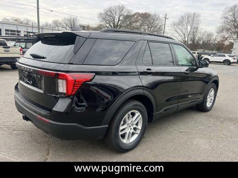 New 2026 Ford Explorer Active RWD image 7