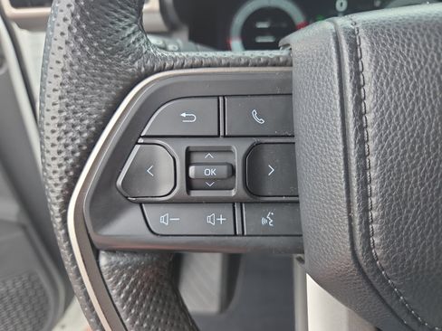 Used 2024 Toyota Tacoma TRD Off-Road AWD/4WD image 25