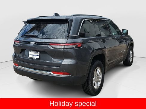 New 2025 Jeep Grand Cherokee Laredo w/ Luxury Tech Group I image 3