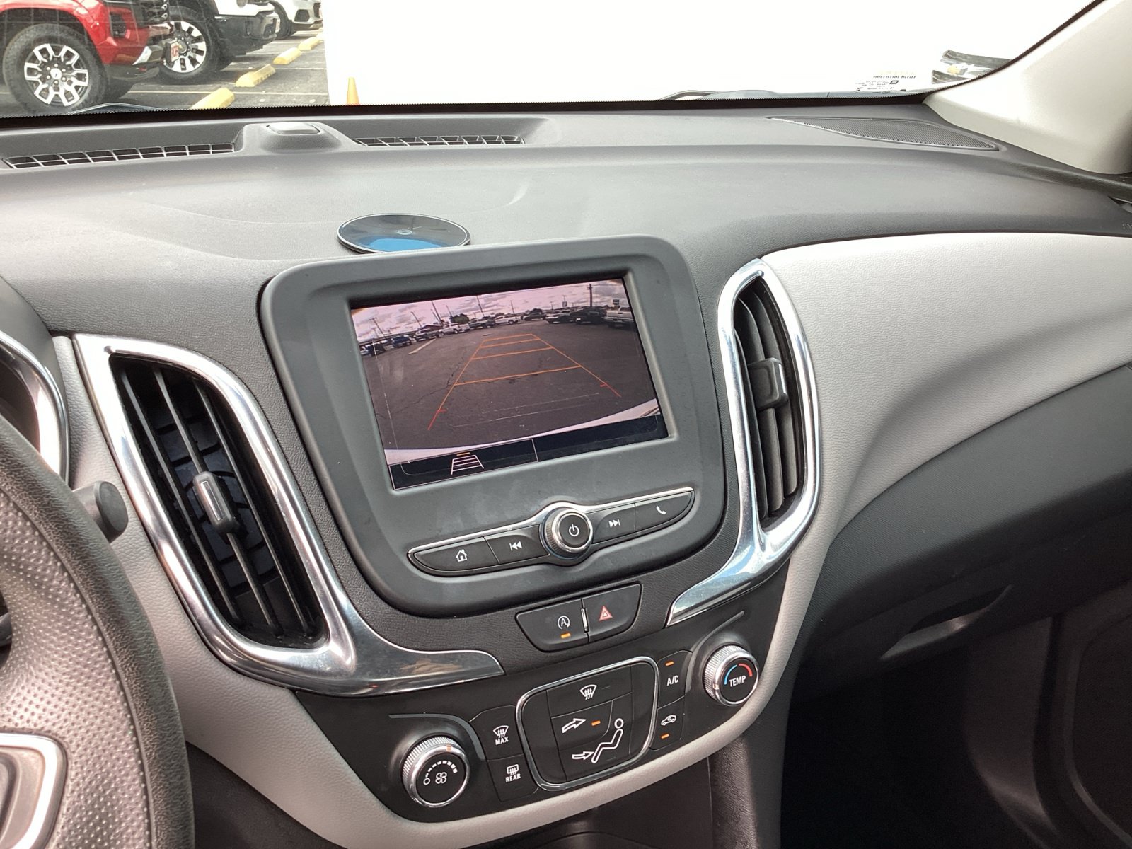 Used 2024 Chevrolet Equinox LS FWD image 16